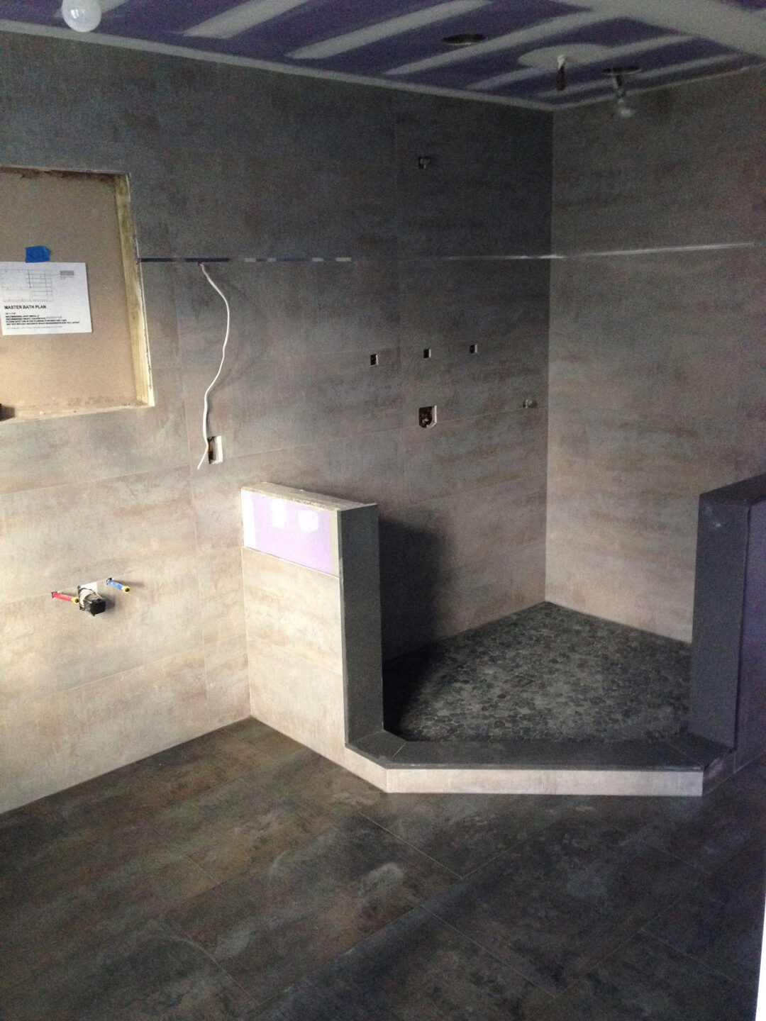 Shower-enclosure-and-tile-instattaltion